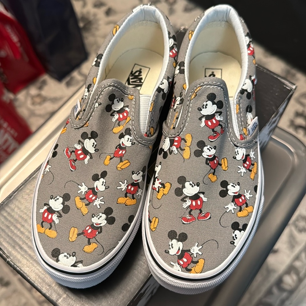 Vans Classic Slip On.  Disney Mickey Mouse Little Kids size 2